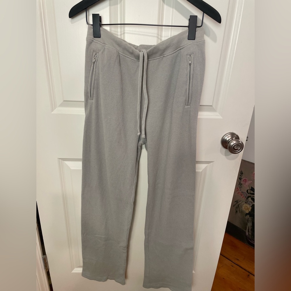 Skims Waffle Sweatpant in Mineral size Medium